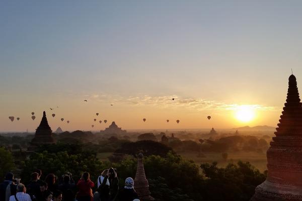 Flo-Bro | Sunrise Bagan, Myanmar